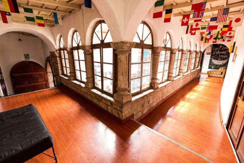 Pirwa Backpackers Colonial Albergue