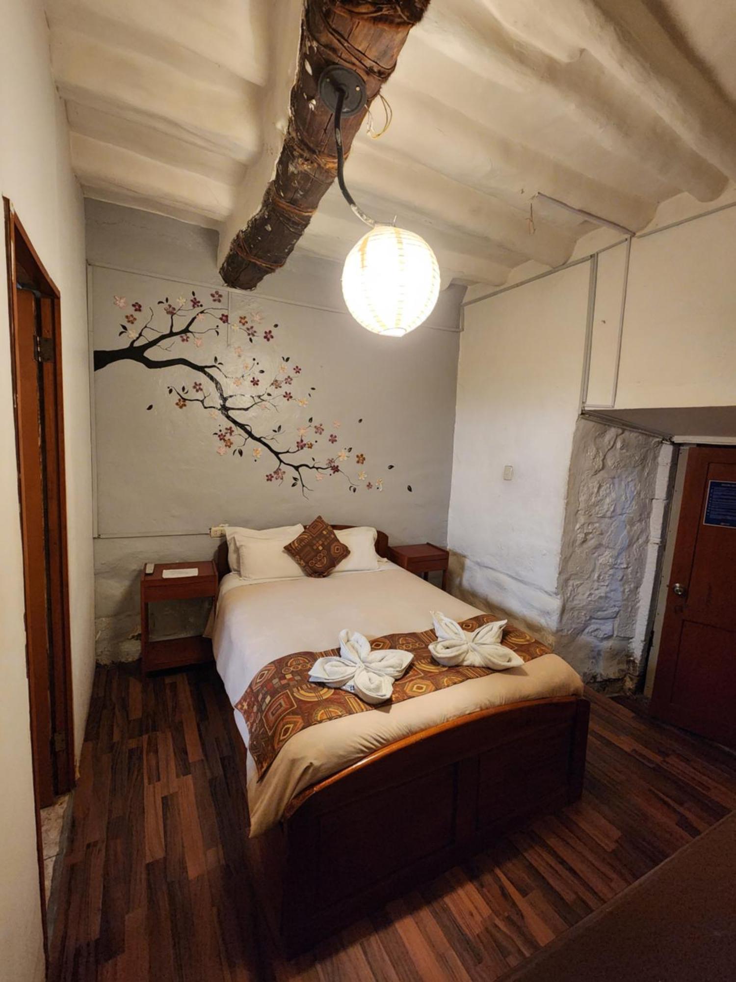 Pirwa Backpackers Colonial Albergue *